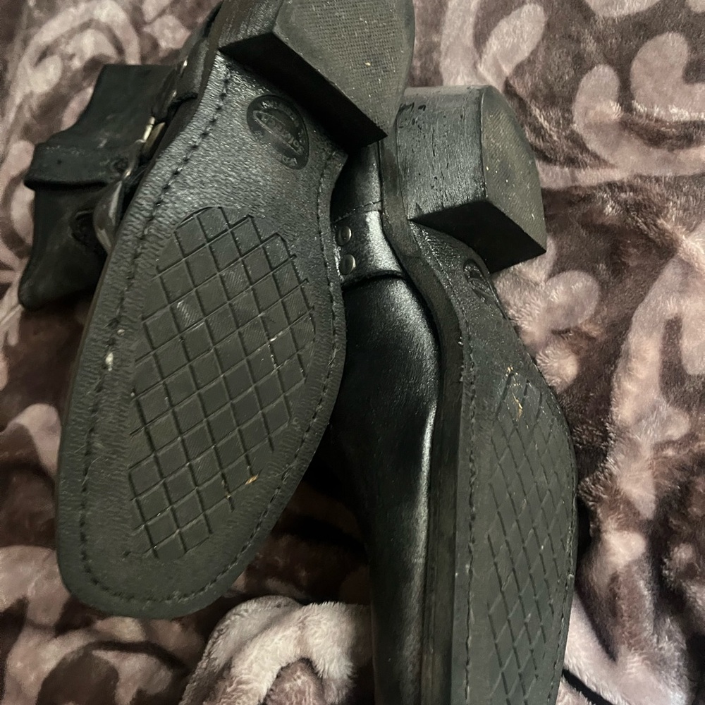 Frye Black harness pull on boots 8R (RESERVED) - Picture 4 of 6